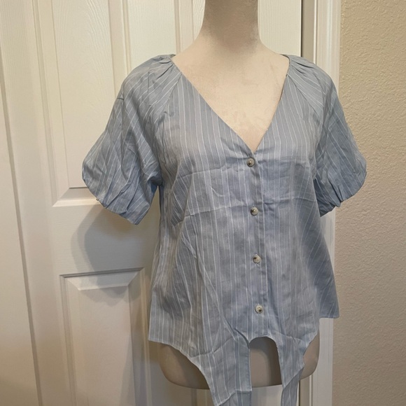Hem & Thread Light Blue Striped Blouse - Picture 2 of 6